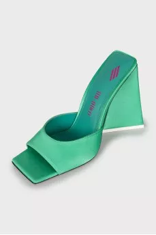 Devon mules with tag