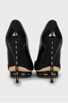Shoes with decorative stitching on the sole
