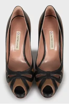 Brown leather high heel shoes