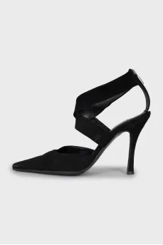 Suede shoes with zip fastening