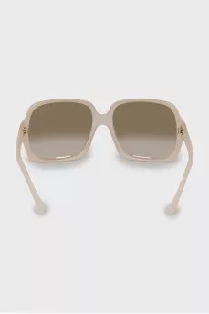 Sunglasses with matte frame