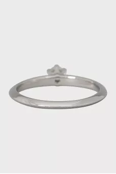 Platinum ring with diamond