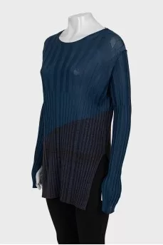 Long sleeve with slits