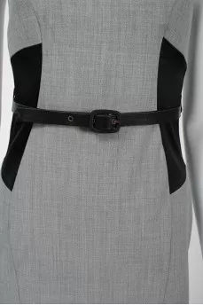 Sleeveless gray dress