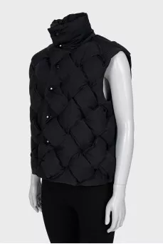 Vest made of voluminous weave