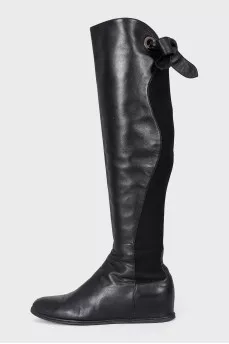 Leather boots with textile insert