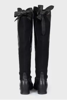 Leather boots with textile insert