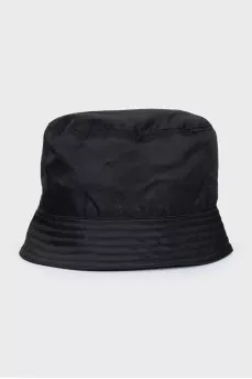 Panama hat with metal logo and tag