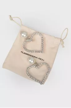 Clips in the shape of a heart with pearls