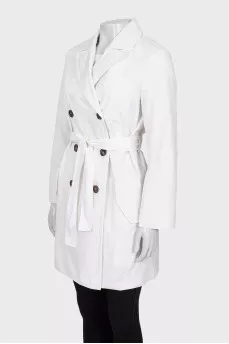 Cropped white double-breasted trench coat