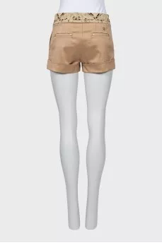 Shorts with contrast trim