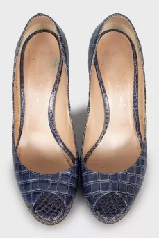 Blue leather open toe shoes