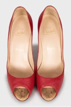 Red open-toe fabric shoes