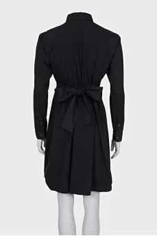 Fitted dress with buttons and long sleeves