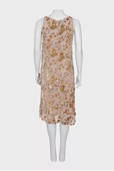 Dress with voluminous decor