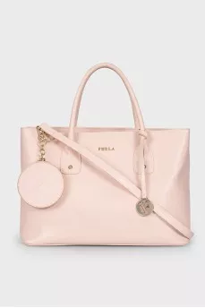 Leather tote bag without fastener