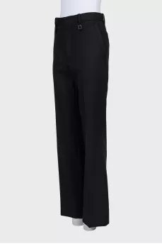 Straight trousers in black