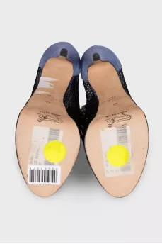 High heel shoes with mesh upper