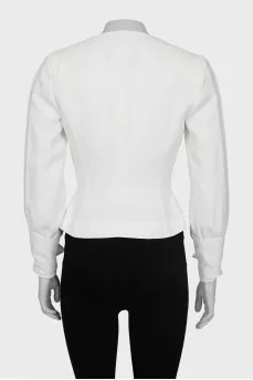 Fitted jacket with button and tag