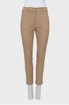 Tapered trousers in brown