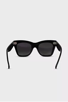 Sunglasses with gradient lenses
