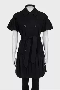 Short sleeve fitted coat