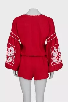 Jumpsuit with shorts decorated with embroidery