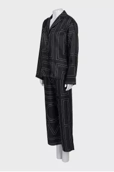 Suit with contrast stitching