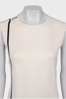 Fitted dress with contrast trim
