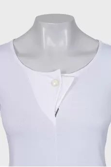 White button down t-shirt