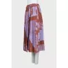 Pleated skirt with belt