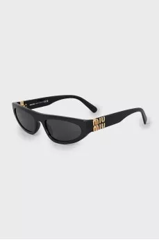 Black sunglasses with narrow frames