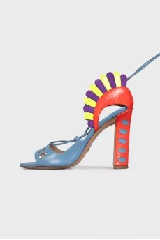 Sandals with leather laces