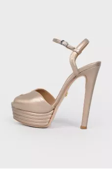 Platform sandals