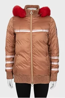 Down jacket decorated with fox fur