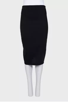 Pencil skirt with a pleat at the back