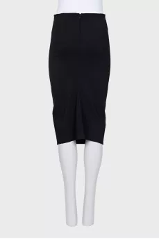 Pencil skirt with a pleat at the back
