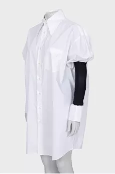 Loose shirt with armbands