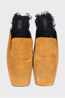 Suede mules with fur trim