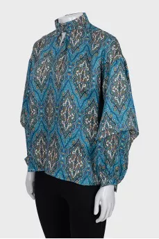 Loose fit blouse with puff sleeves