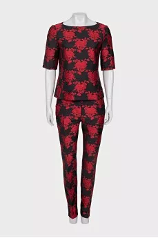 Top and pants suit