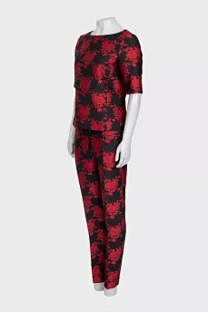 Top and pants suit