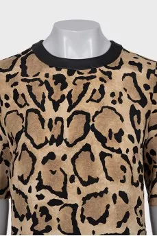 Silk T-shirt with leather collar