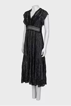 Fitted dress with silver thread