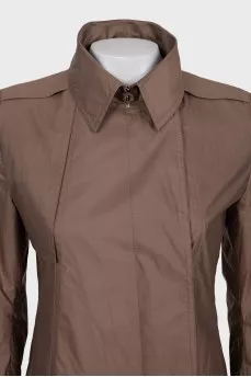 Fitted coat with buttons and hooks