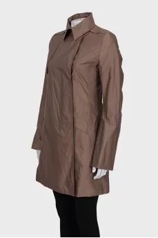 Fitted coat with buttons and hooks