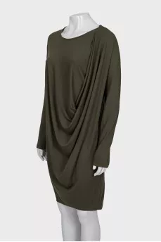 Green loose-fitting dress