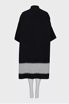 Oversized dress with buttons