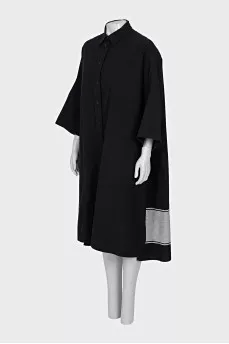 Oversized dress with buttons