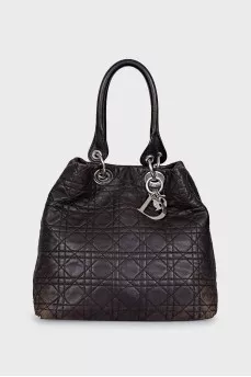 Quilted leather bag